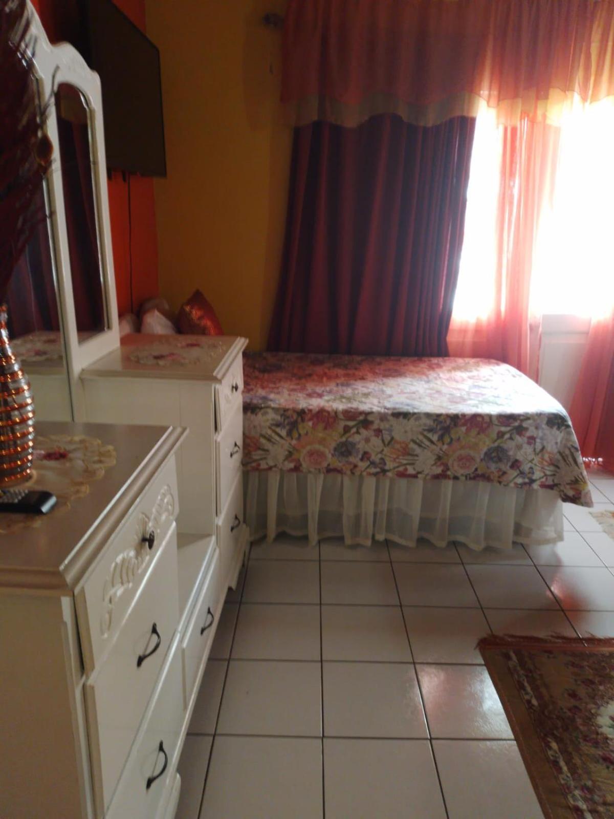 Pink Hibiscus Bed And Breakfast Montego Bay Extérieur photo